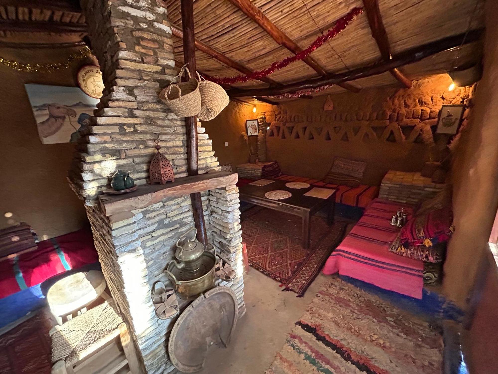 Hotel Kasbah Planet Sahara à Merzouga Extérieur photo