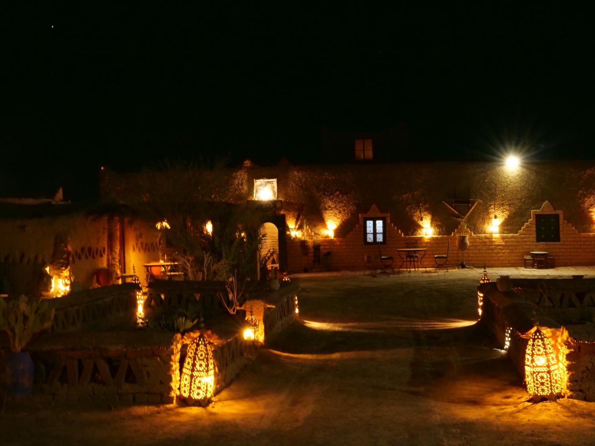 Hotel Kasbah Planet Sahara à Merzouga Extérieur photo